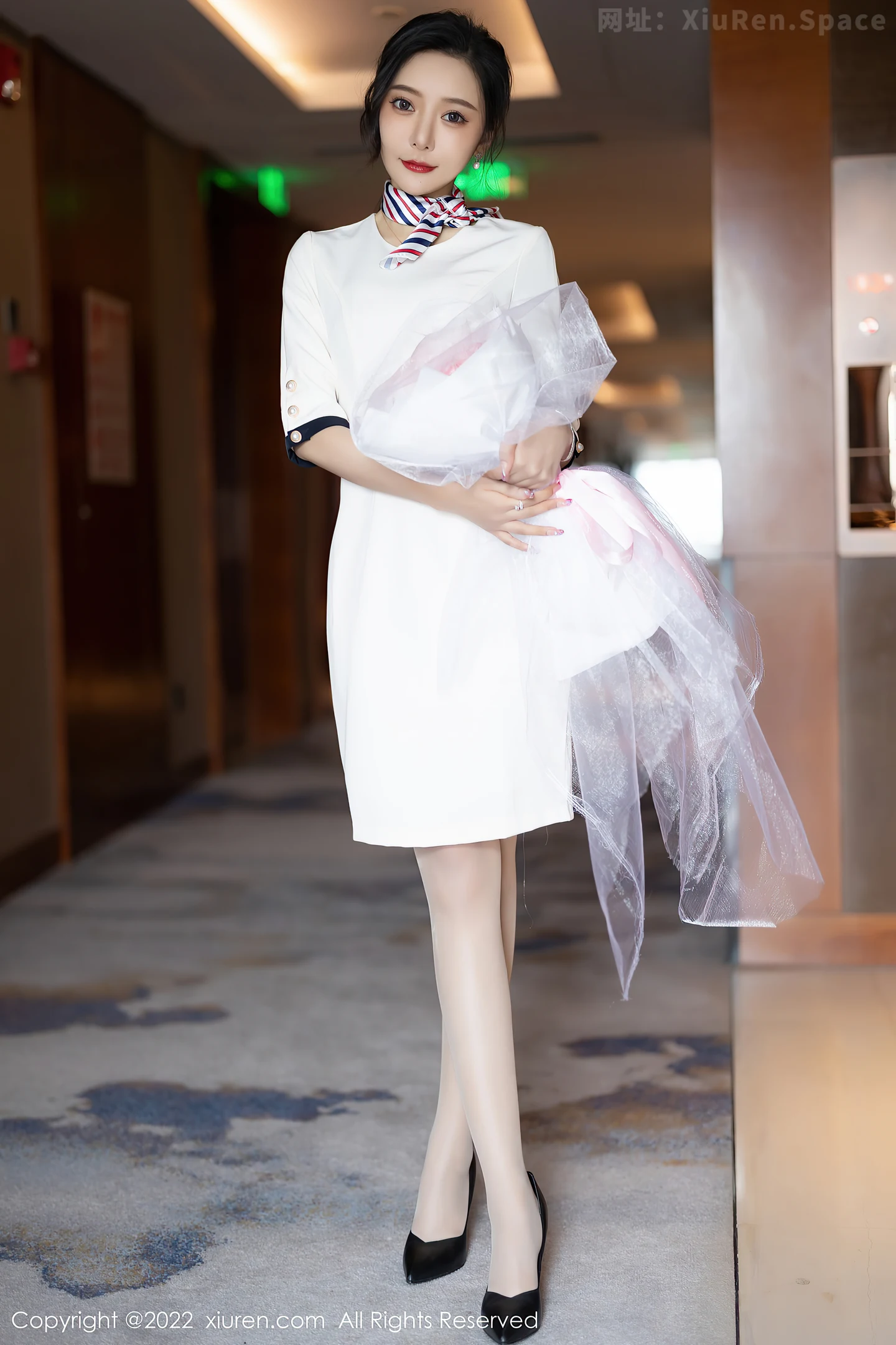 图片[3]-[XiuRen秀人网]VOL.4963 女神王馨瑶yanni白色连衣短裙露红色内衣配原色丝袜诱惑写真71P-秀人网官方网站
